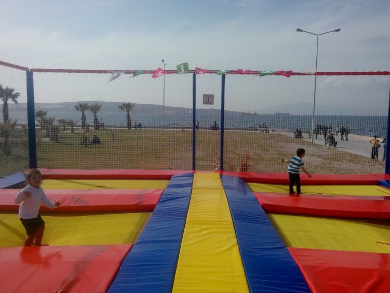 Akdetoys Trambolin, Top Havuzu ve Ticari Trambolin